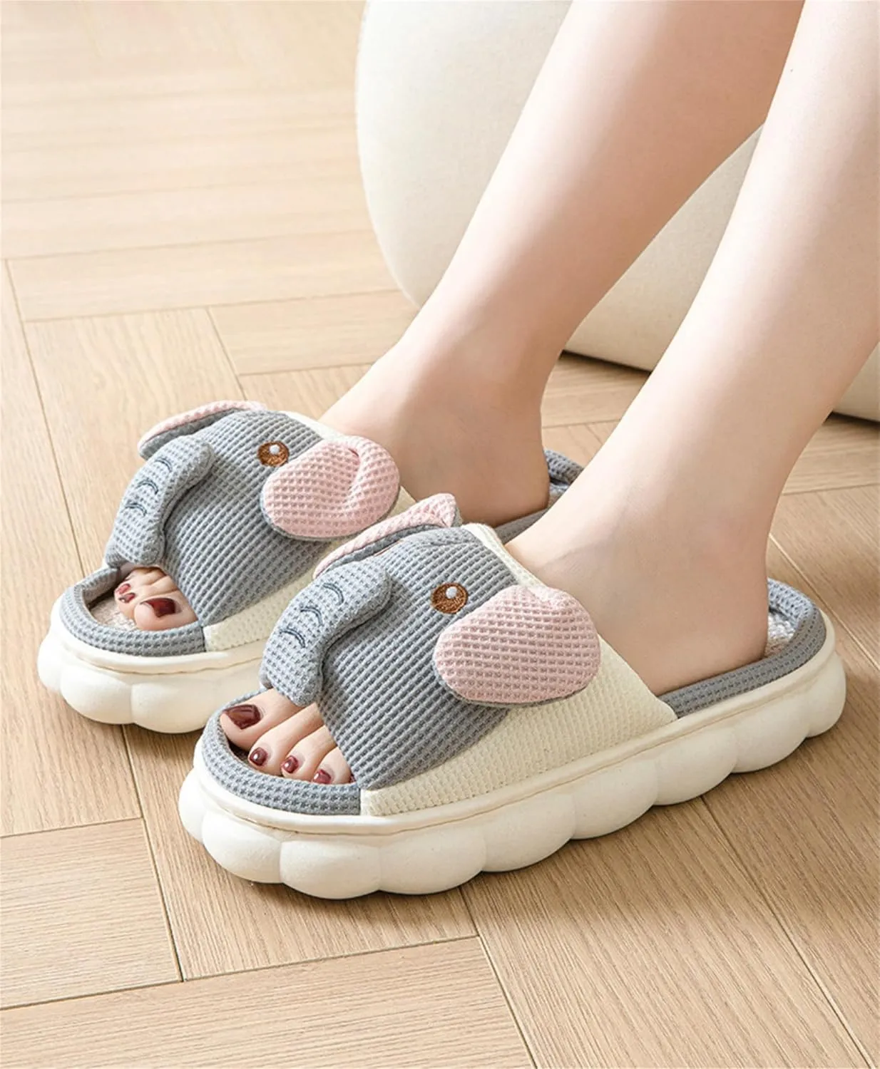 YILANLAN Women slippers Animal slippers Cartoon pig slippers Linen slippers at home Cute and comfortable plush slippers cow shoes