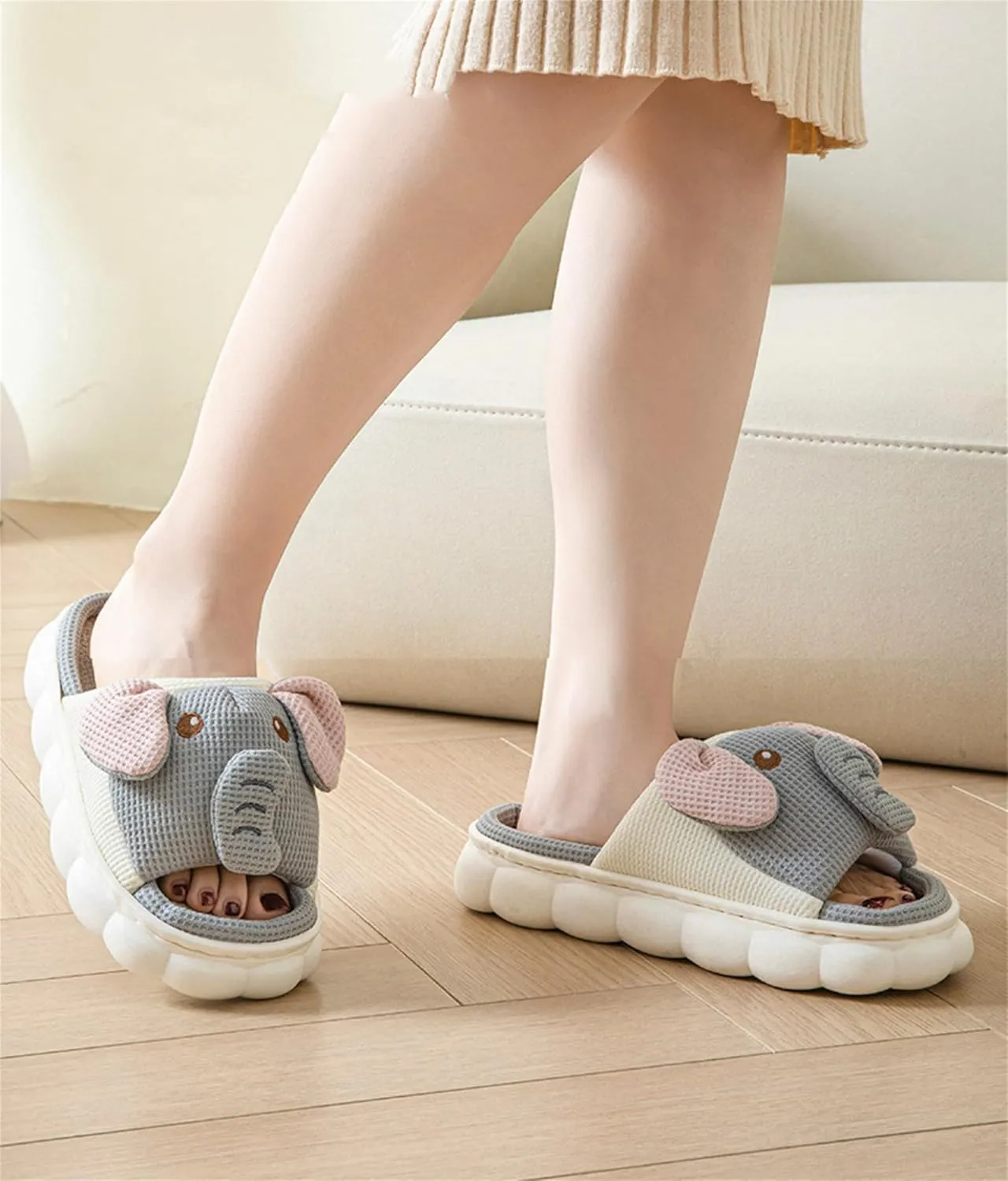 YILANLAN Women slippers Animal slippers Cartoon pig slippers Linen slippers at home Cute and comfortable plush slippers cow shoes